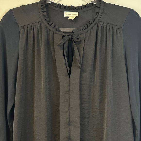 Meadow Rue Anthropologie Eleri Black Pleated Blouse Size XS - Picture 4 of 9